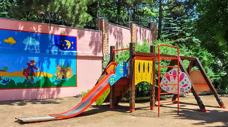Игровая площадка для детей в санатории Зори Ставрополья. Пятигорск